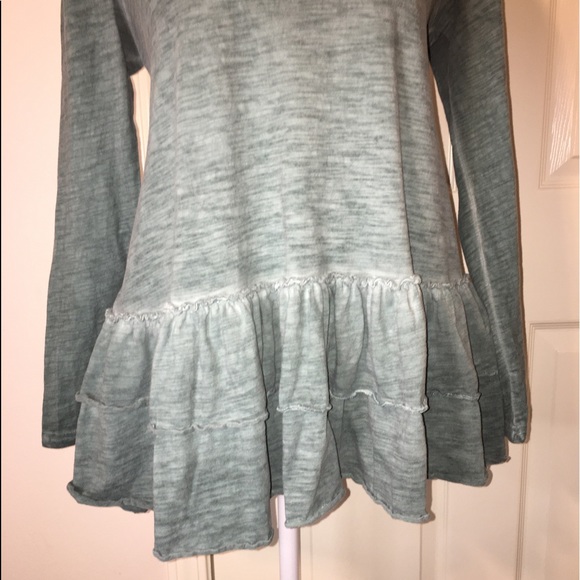 Anthropologie Easel Tiered Ruffle Hem Top - Picture 3 of 8